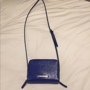 Vince Camuto cross body purse. Excellent condition